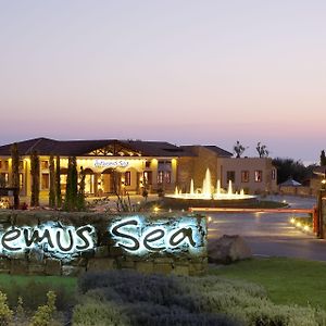 Anthemus Sea Beach Hotel&Spa